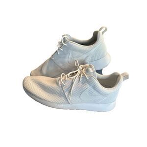 Unisex NIKE Ridge One Triple White